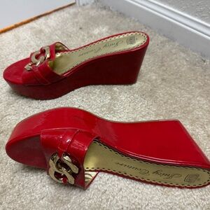 Juicy couture wedges 9.5